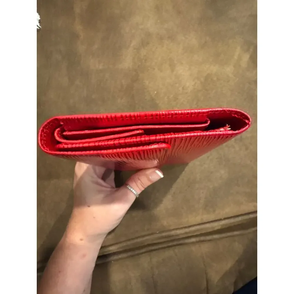 Louis Vuitton Epi International Wallet in Castilian Red
